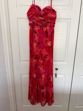 NWT Floral Pleated Bustier Maxi Gown